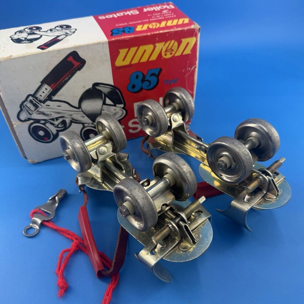 Vintage 60's UNION 85 Metal Adjustable Roller Skates Leather Straps Key Kids 1-9 - Picture 2 of 9